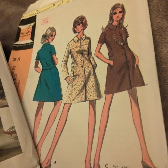 3 Vintage 1970s Patterns McCall's Jiffy Knits - Picture 2 of 4